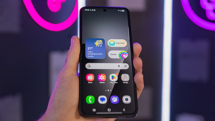 Dê um UP no seu Samsung: 12 Temas GRÁTIS da Galaxy Store!