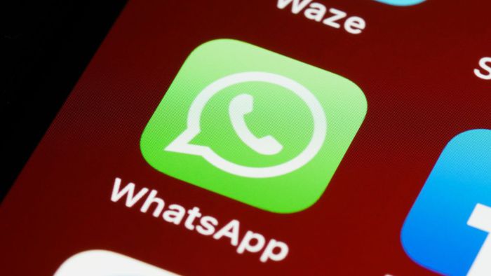 Justiça barra Meta: IA de terceiros volta ao WhatsApp no Brasil